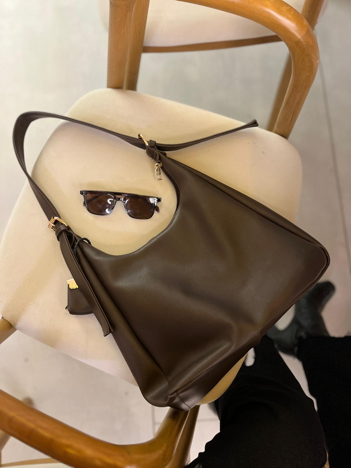 Guts Charmlı Salaş Omuz Çantası