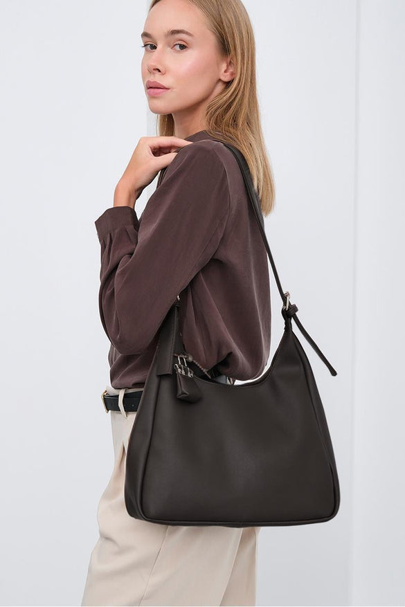 Guts Charmlı Salaş Omuz Çantası